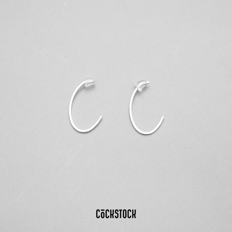 OVAL EARRING ( giá 1 chiếc)