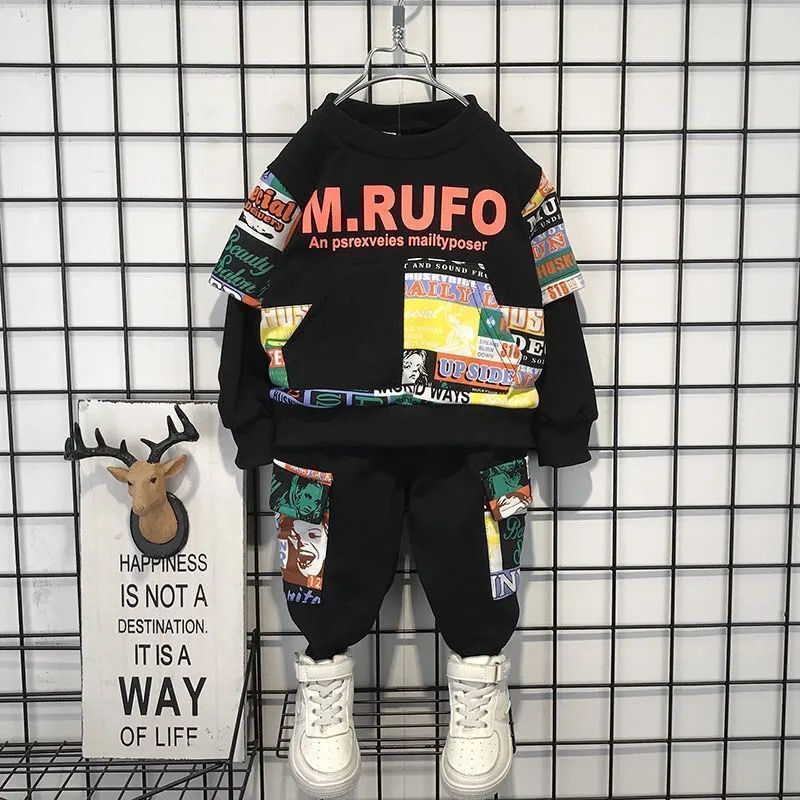 Bộ quần áo dài tay dáng rộng in chữ thời trang 2021 cho bé