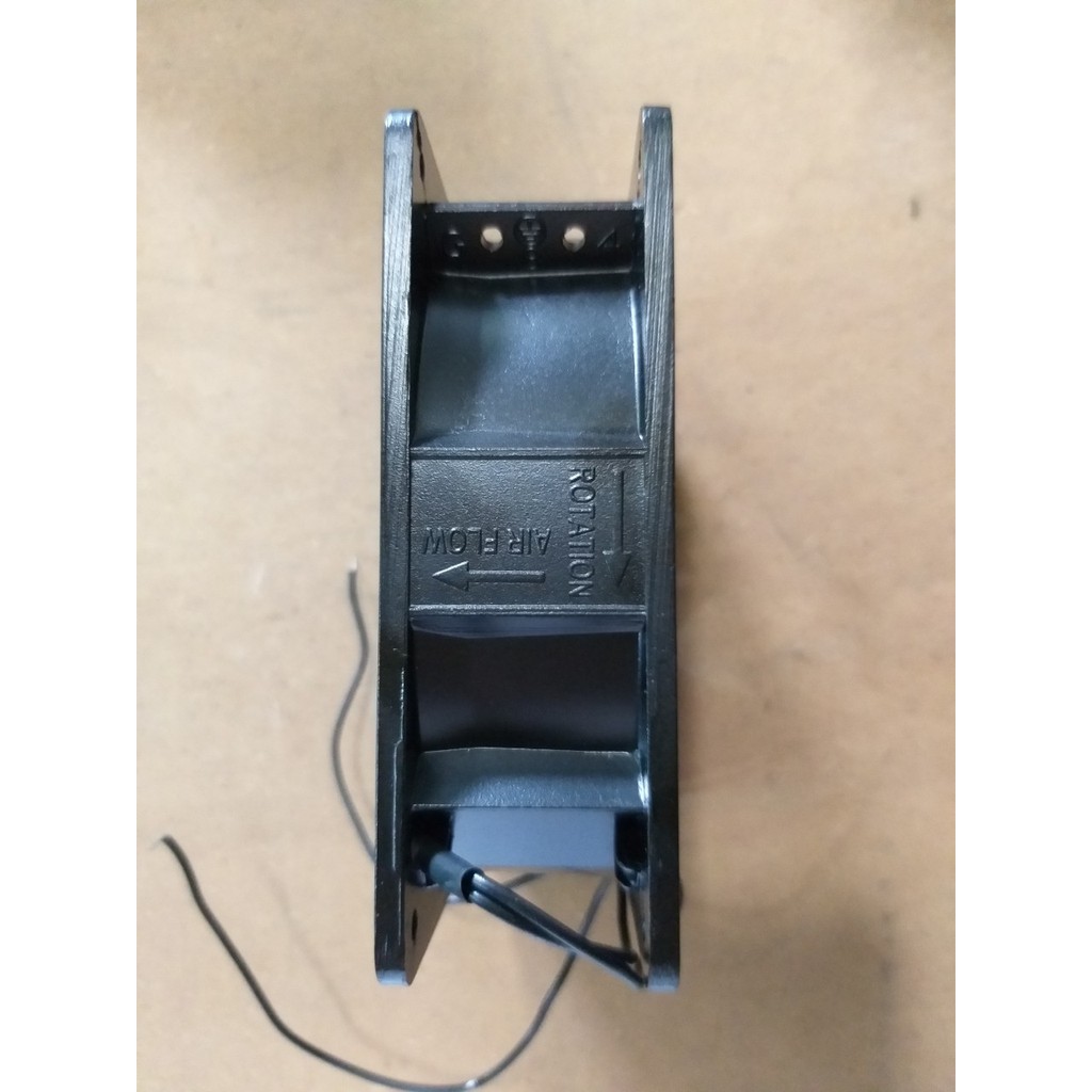 Quạt Fan tản nhiệt : 12Cm X 12Cm X 4Cm - Chạy điện áp 220 / 240V
