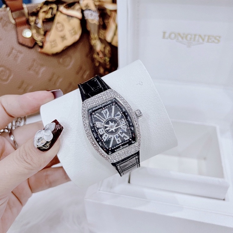 Đồng hồ nữ Frank Muller ,  i mặt vuông đính đá sang trọng, dây da mềm bảo hành 12 tháng