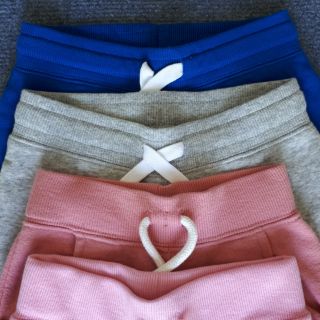 Quần nỉ Jogger hiệu Primark và H&M cho bé trai và bé gái