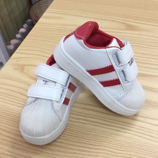 Giày kid êm và mềm ạ
