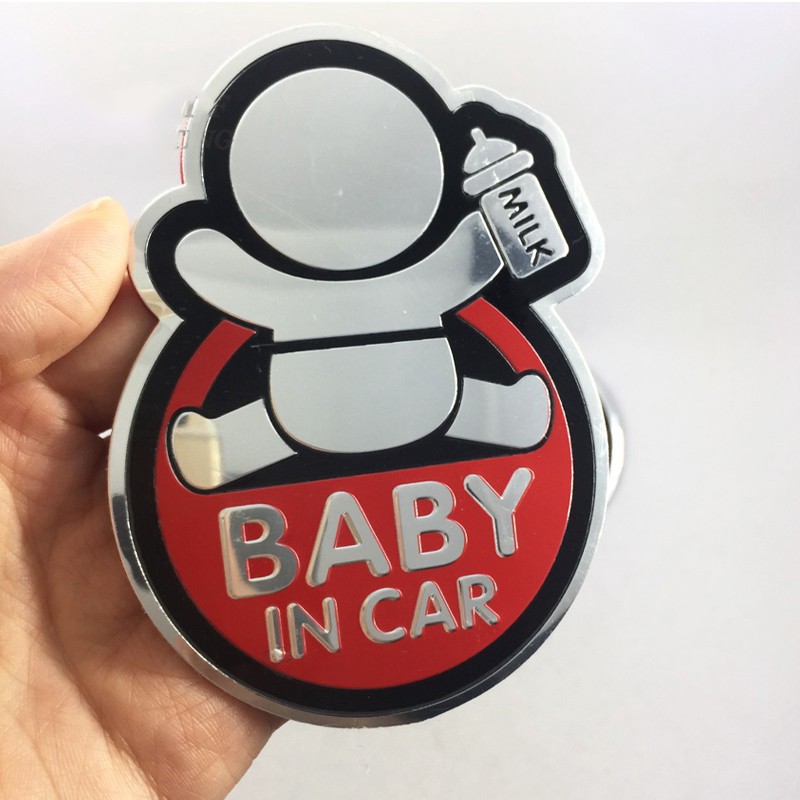 Logo dập nổi in chữ baby in car bằng nhôm xinh xắn