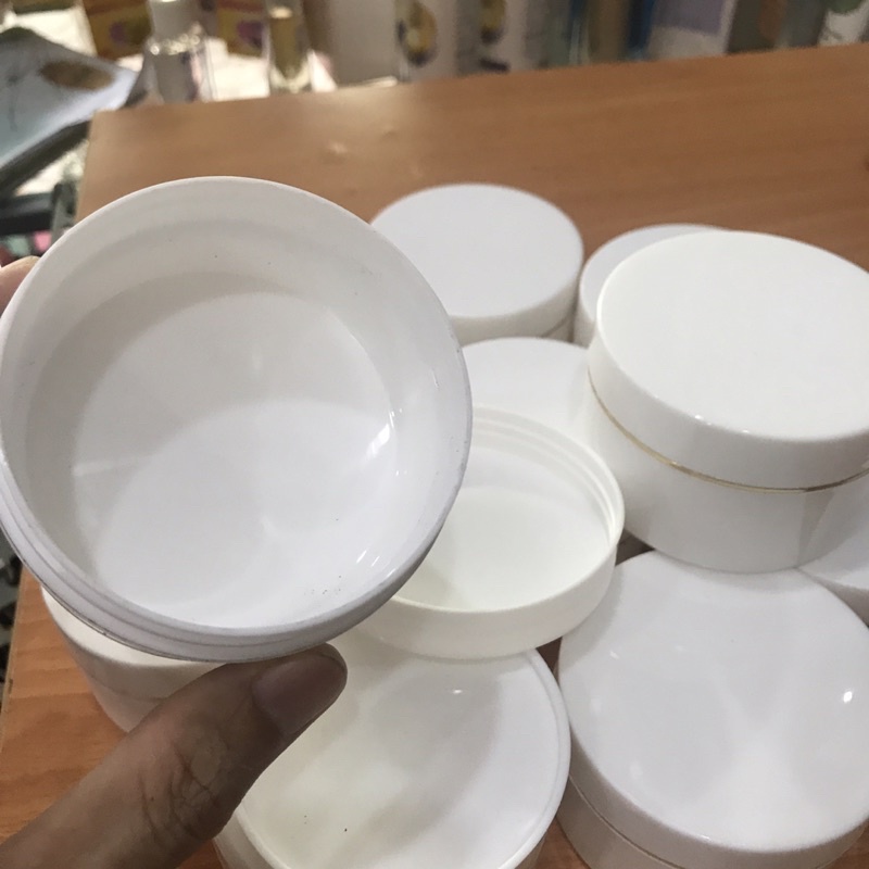 Hủ Nhựa Đựng Kem Lớn ,Nhỏ