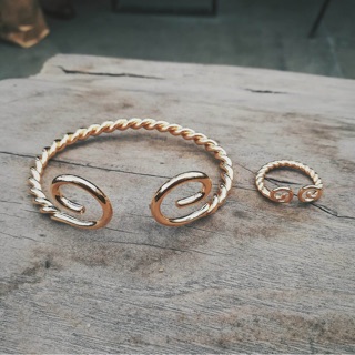 Bộ vòng tay và nhẫn kim cô Song Oh Gong xoắn vàng - Cam kết y hình