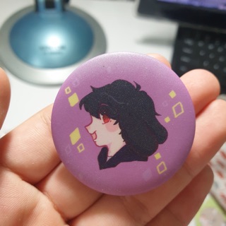 [BTS][CÓ SẴN] HUY HIỆU (BADGE) BTS WITCHER CÁN KIM TUYẾN