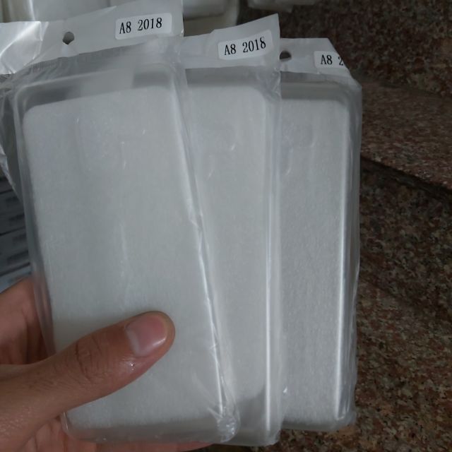 Bộ 3 chiếc ốp lưng silicon trong suốt cho samsung A8 2018 (loại tốt)