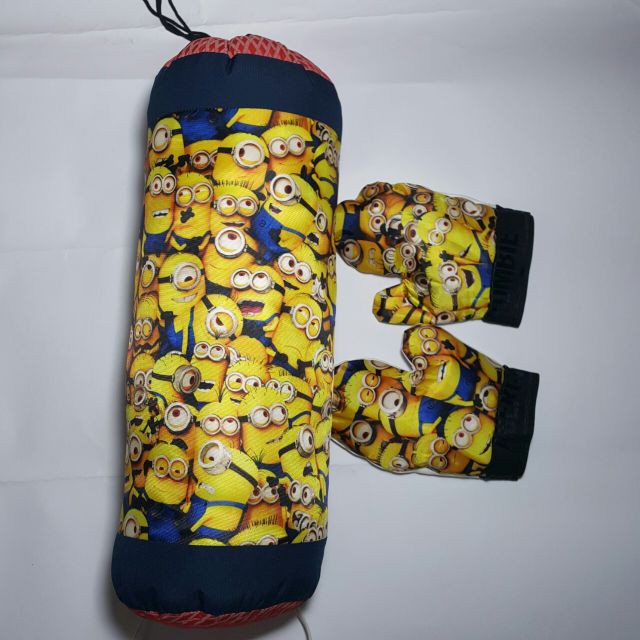 Đồ chơi đấm bốc boxing kèm 2 găng tay nhiều họa tiết (giao mẫu ngẫu nhiên)