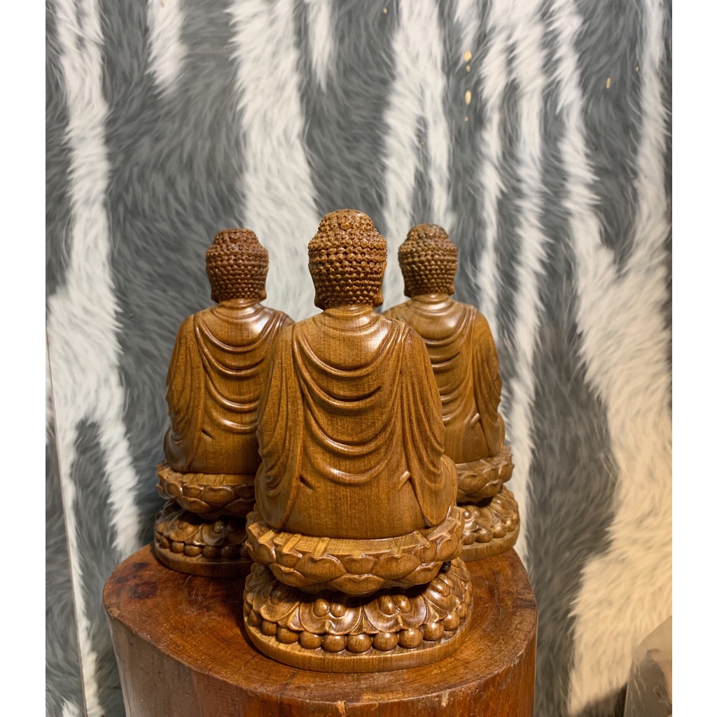 Tượng Phật Thích Ca Mâu ni, Gỗ Bách Sanh Mộc Châu, KT: cao15x9x9