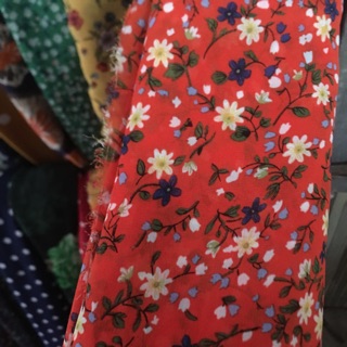 Vải voan hoa nhí may áo dài