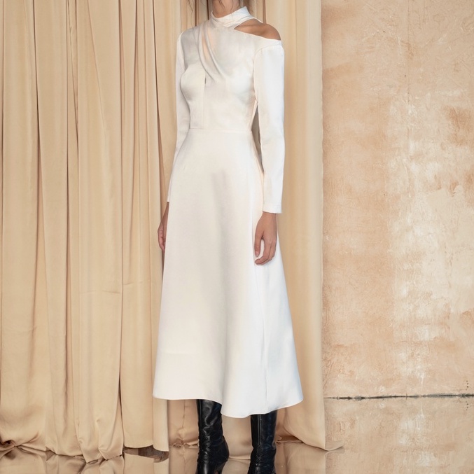 Lilian Dress_ váy lụa cổ xếp ly hở vai sang trọng
