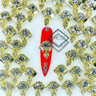 charm cụm vàng full đá trắng mã 12