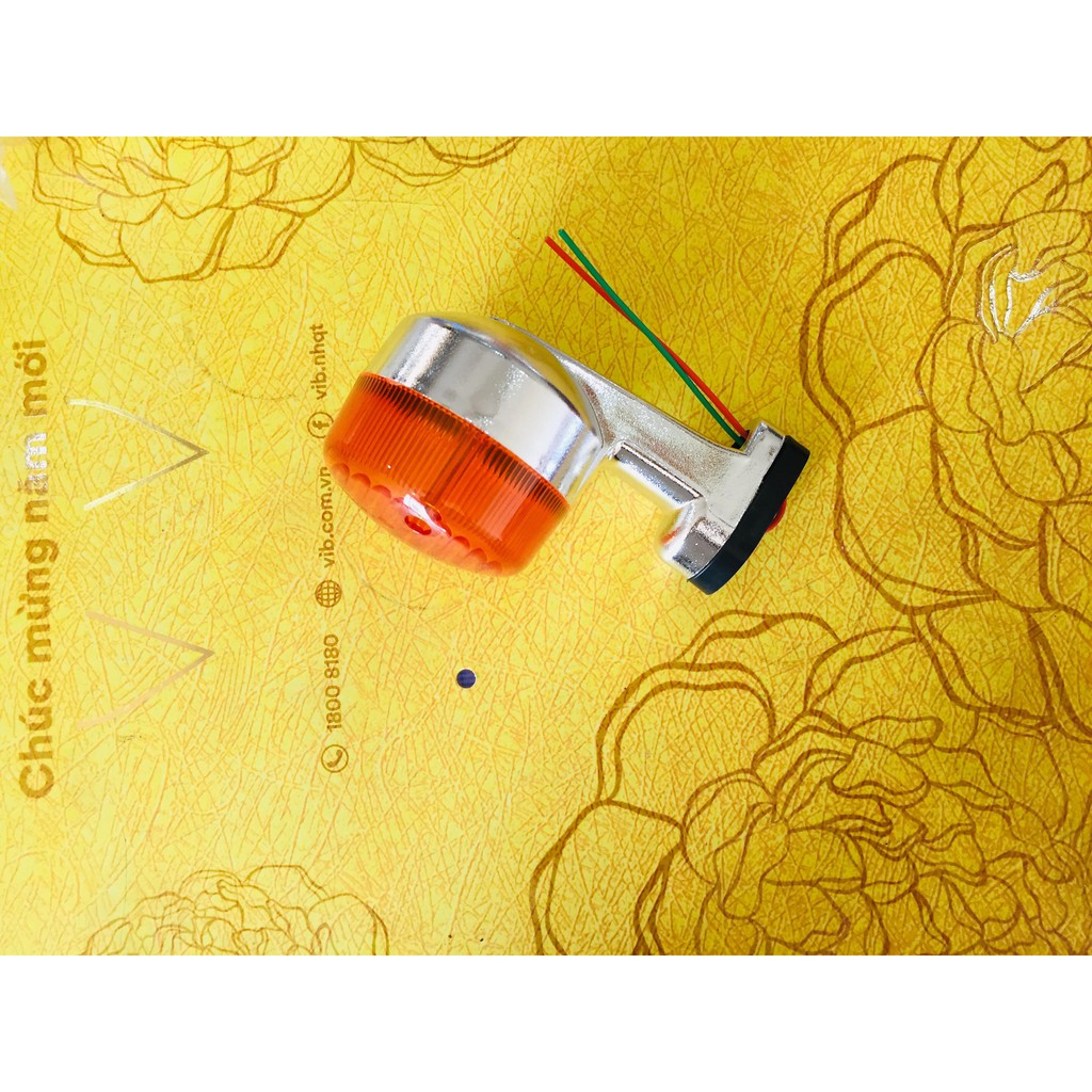 1 tai + 1 chụp xinhan sau xe cub 81 đời mới