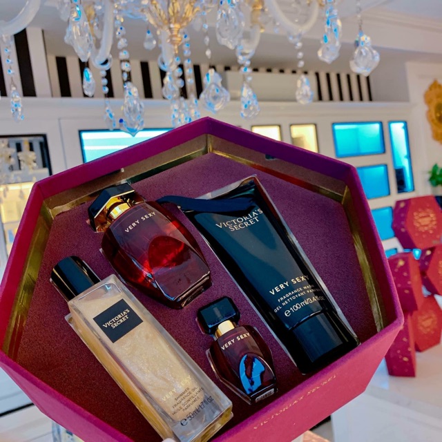Bộ set nước hoa Victoria’s Secret 2018