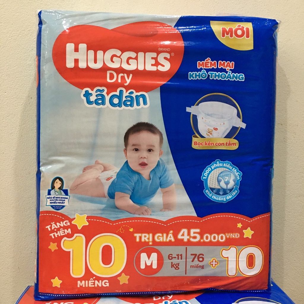 Combo 03 tã dán Huggies size M76, M76+6tq bọc kén con tằm(cho trẻ 6-11kg)