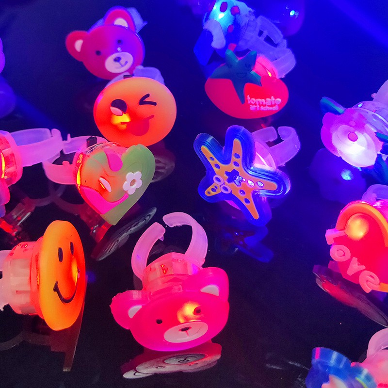 Nhẫn Có Đèn Led Phát Sáng Nhiều Hình Cho Bé