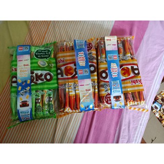 Ht81- thùng 15 gói snack que nhân akiko 160g kèm quà tặng