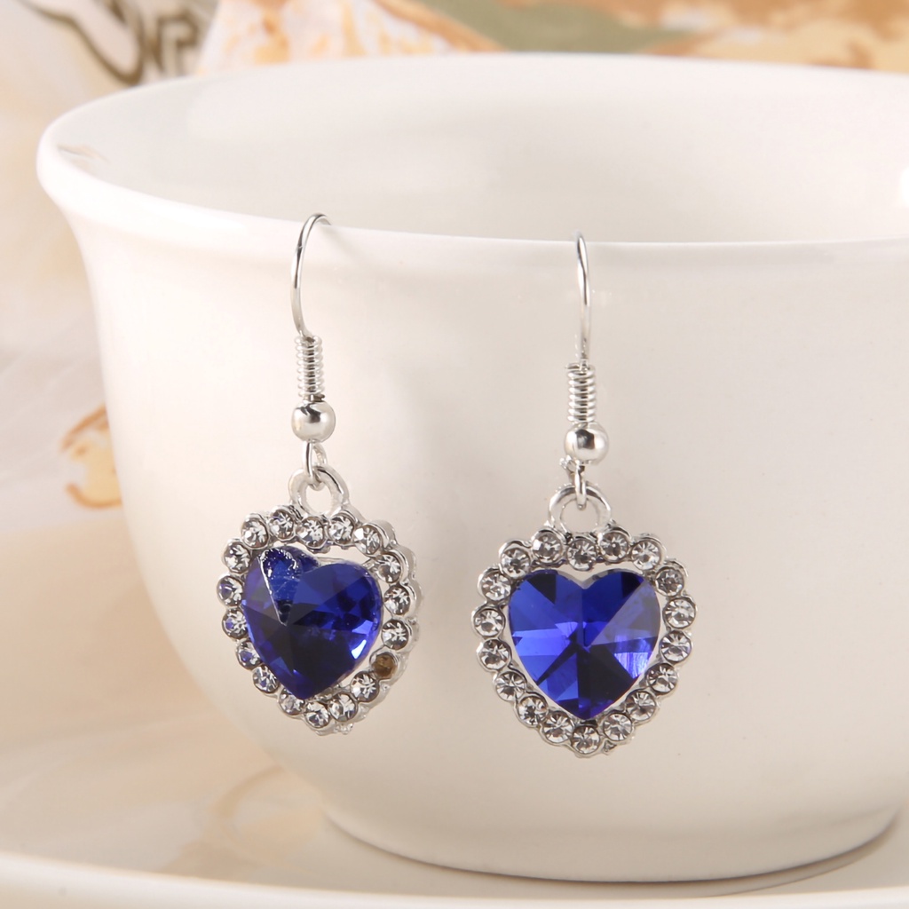 Đôi bông tai hình trái tim đính đá thời trang cho nữ