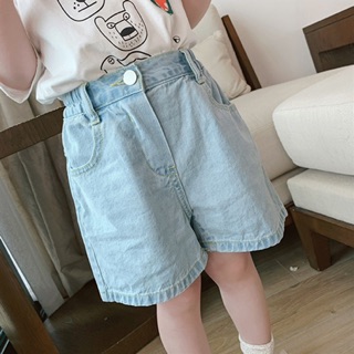 Quần sooc jeans( Phương Nhi Nguyên)