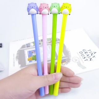 Bút nước mực đen gấu ú