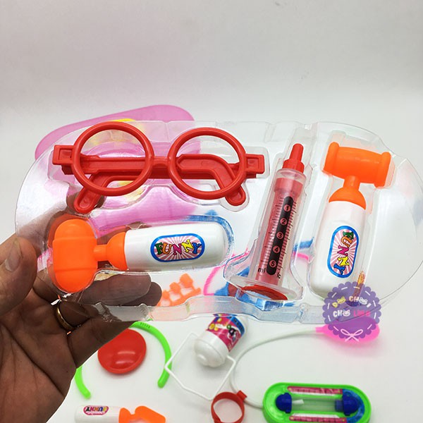 Hộp đồ chơi tập làm bác sĩ 17 món phụ kiện bằng nhựa