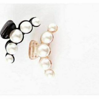 Cặp tóc gắn ngọc trai