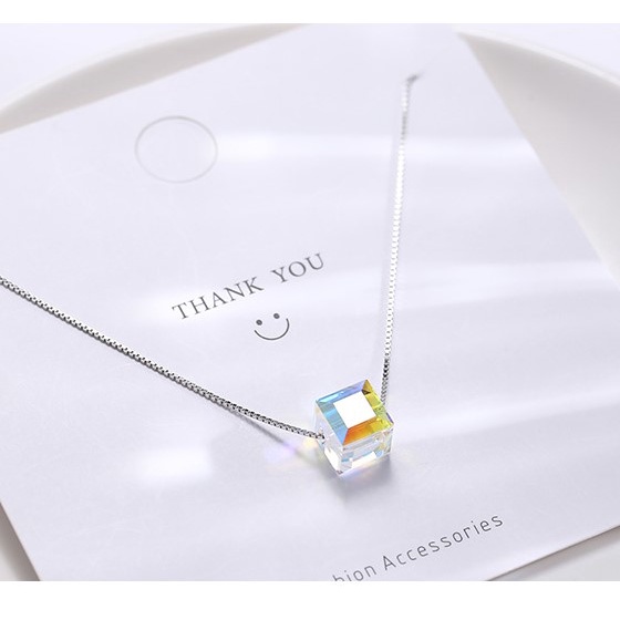 Dây chuyền bạc nữ Evasilver mặt đá pha lê nhiều màu. Vòng cổ dạng mảnh mặt đá hình vuông cá tính
