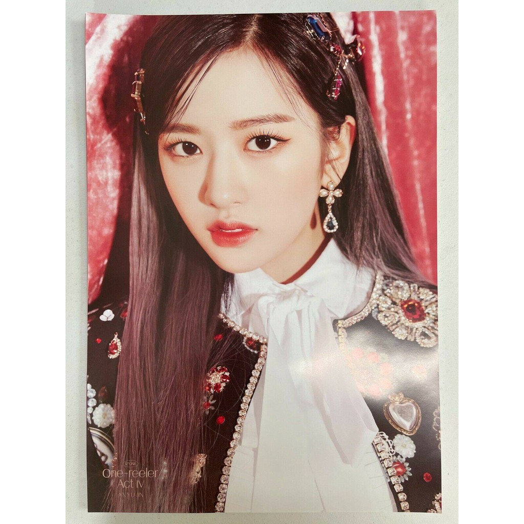 #MéoStore Poster Kpop IZONE chính hãng có ống tube nhựa bảo vệ hàng có sẵn | BigBuy360 - bigbuy360.vn