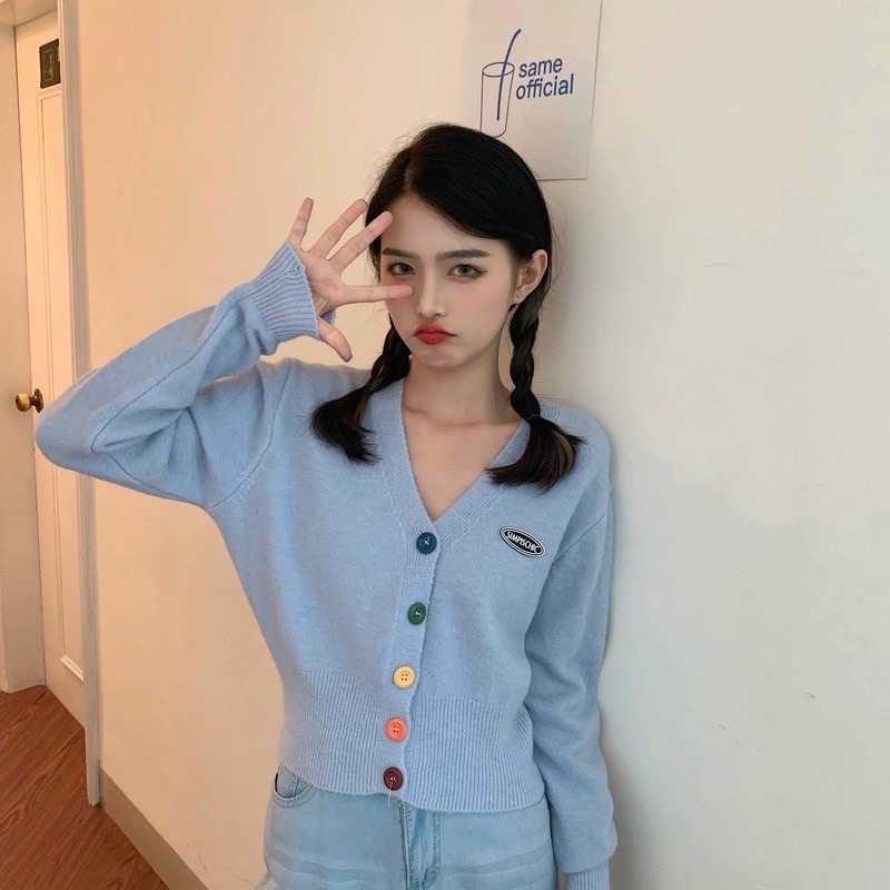 Áo Croptop thun gân len thêu logo Tay Dài Phối Nút Cầu Vồng Phong Cách Hàn Quốc nhiều màu