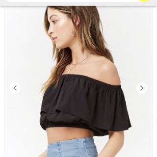 Áo croptop bẹt vai