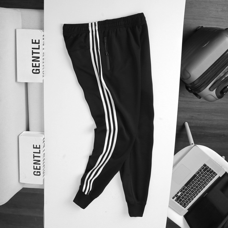 quần jogger Adidas