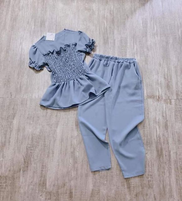 Set bộ áo peplum quần 9 tấc