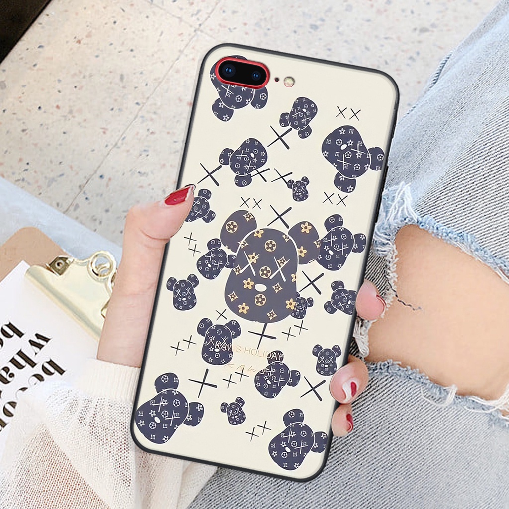 Ốp lưng ip 7 PLUS / 8 PLUS in hình K@ws, Cool Be@r SIÊU NGẦU