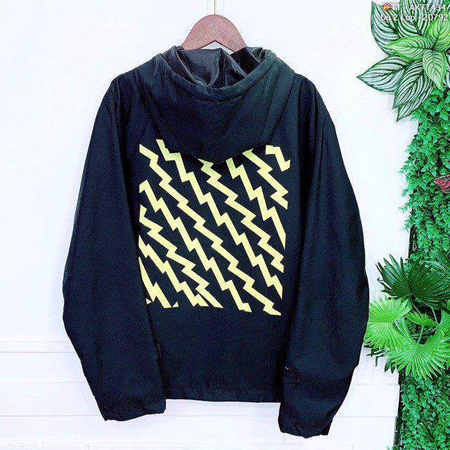 🌵 𝐓𝐡𝐞𝐔𝐥𝐳𝐳𝐚𝐧𝐠 🌵 CM Áo Khoác Dù Tia Séc Siêu Ngầu (Hottrend) (Kèm Video, Hình Thật) | BigBuy360 - bigbuy360.vn