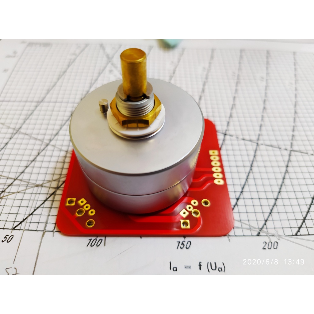 Selector chuyển kênh 3 bước EIZZ