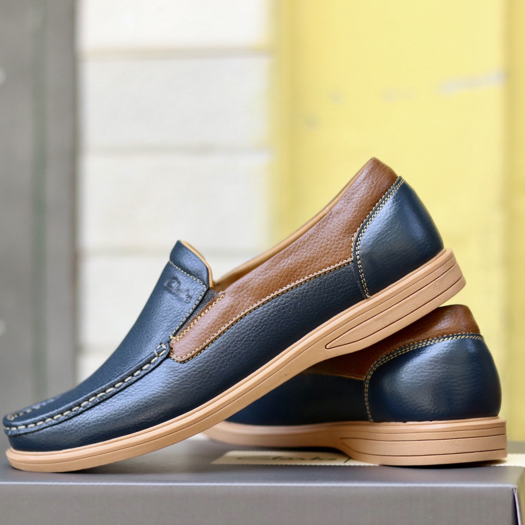 Giày Clarks GCL-05 Nhập khẩu Thailand chính hãng . Da bò thật 100%, bảo hành chính hãng lên đến 24 tháng