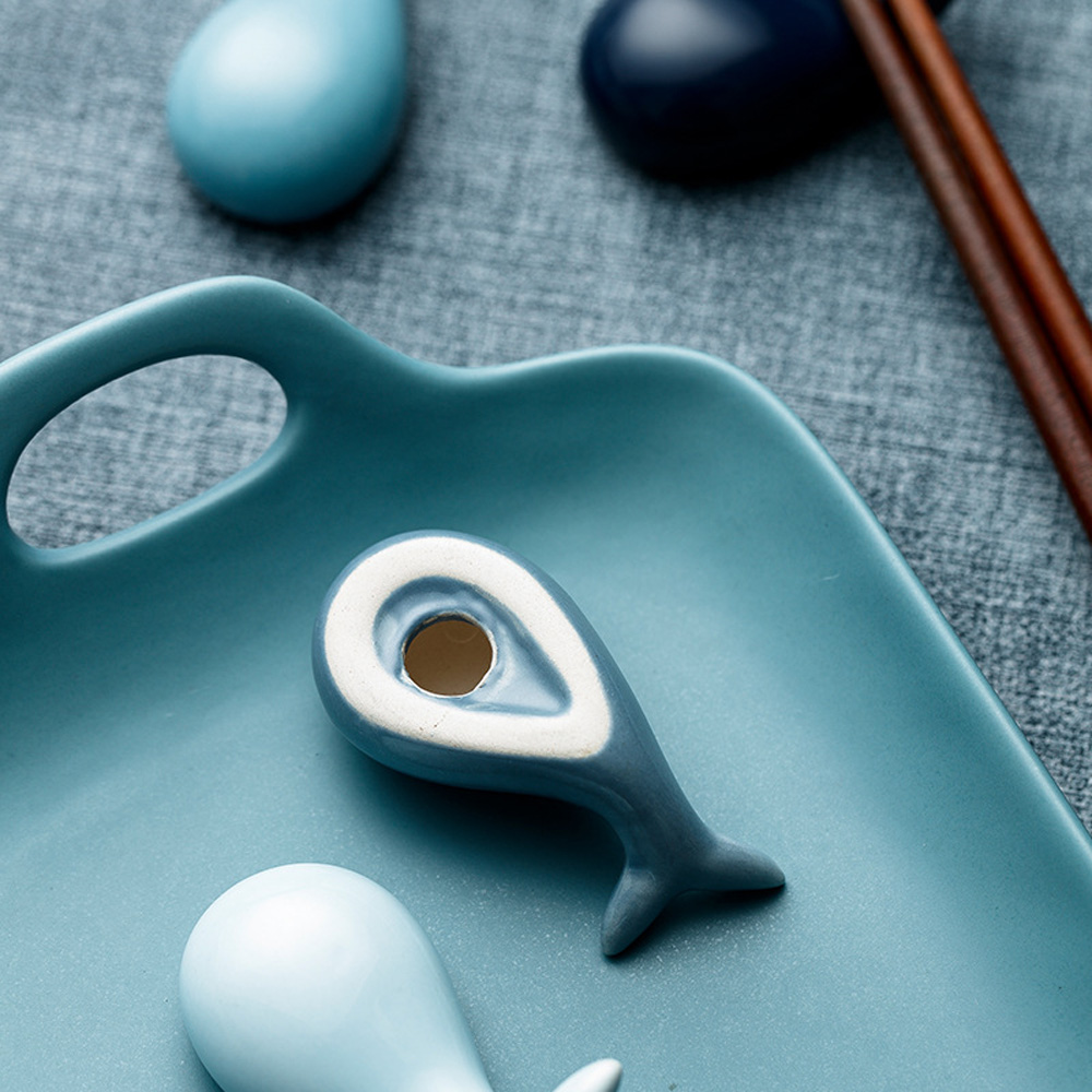 EPOCH Giá Gác Đũa Bằng Gốm Tạo Hình Cá Voi Dễ Thương