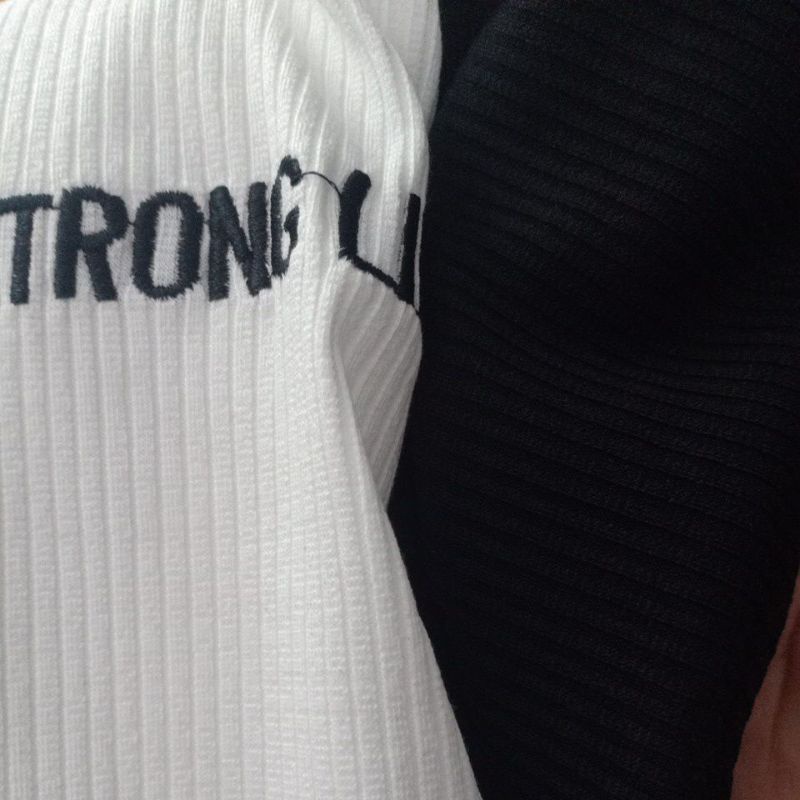 Áo Tay Dài Khoét Ngực Thêu Chữ Dễ Thương LaCa C10-2, áo thun dài tay thêu chữ