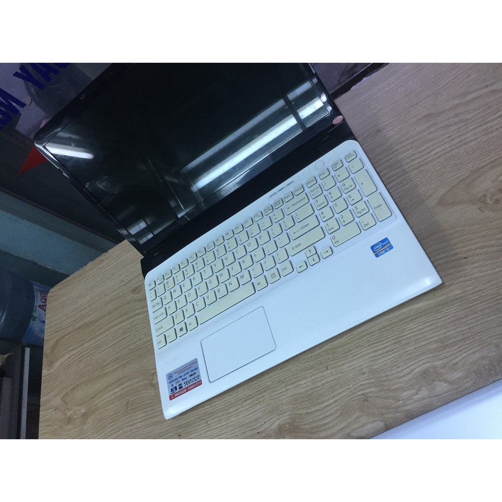Hot Hot Laptop Sony vaio SVE15 Sang chảnh chíp core i5-3210M/4GB/HDD 320GB Cạc HD 4000 game mượt. Tặng chuột không dây | BigBuy360 - bigbuy360.vn