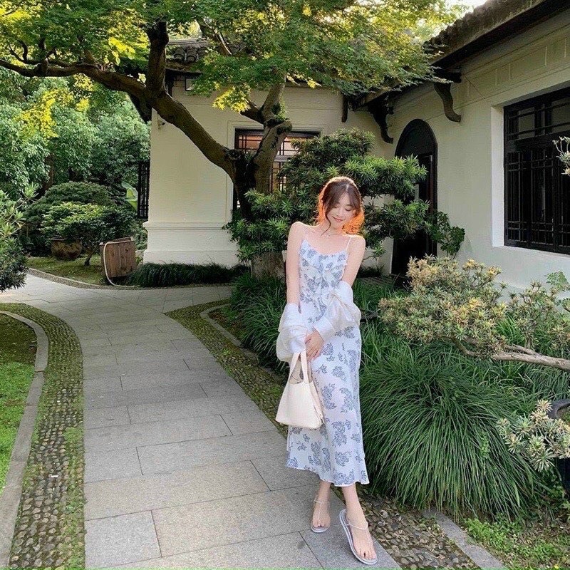 Đầm thời trang nữ mặc đi chơi chất lụa hoa 2 dây maxi dài kèm áo khoác voan