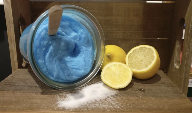 Sữa tắm có hạt scrub LUSH - Rub Rub Rub shower scrub | BigBuy360 - bigbuy360.vn