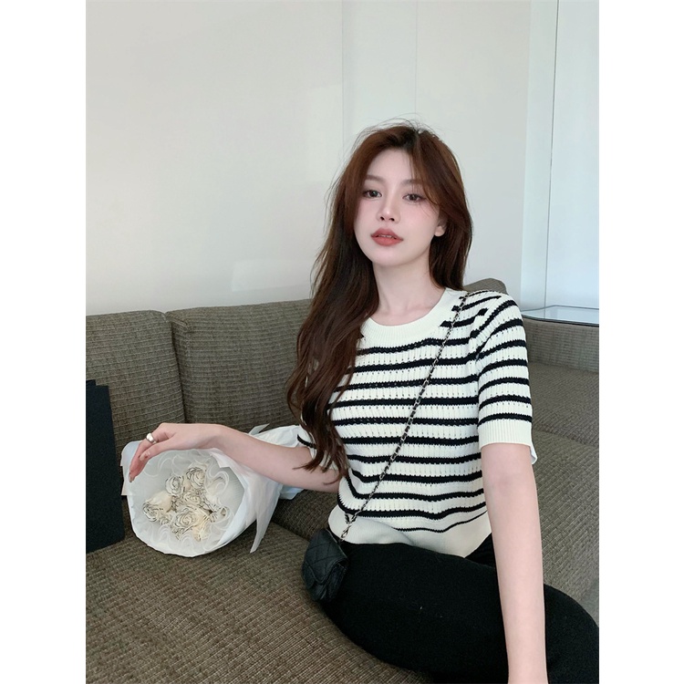 Porozi  Áo croptop  dệt kim ngắn tay dáng ôm kẻ sọc thời trang Hàn Quốc cho nữ