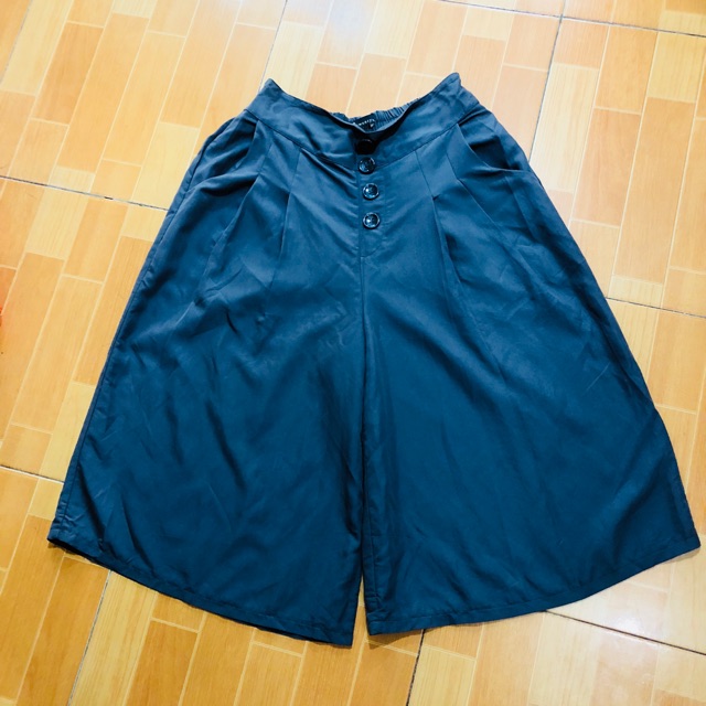 Quần ngố lanh ống váy size 28-29 hàng vnxk