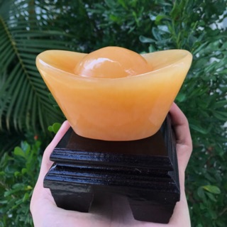 Thỏi vang kim nguyên bảo đá ngọc hoàng long có đế ( kim nguyên bảo 600gam )
