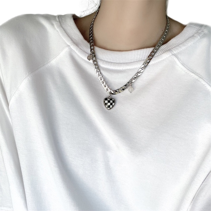 Vòng Cổ Choker Mặt Trái Tim Thời Trang Dành Cho Nữ