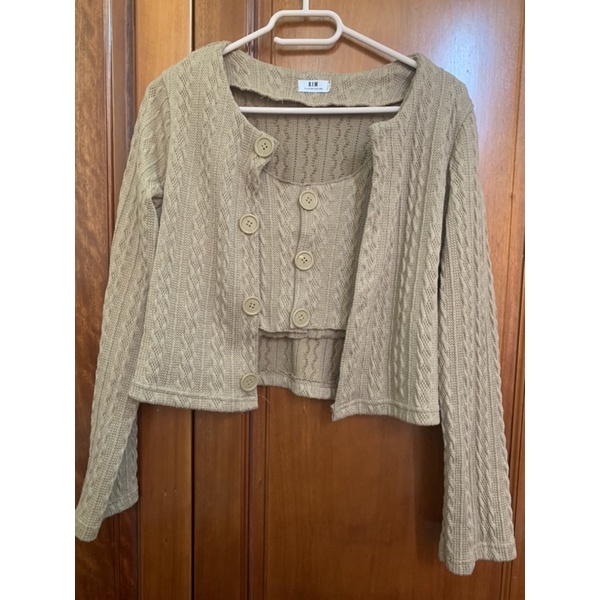 Set áo len kèm áo dây be nâu