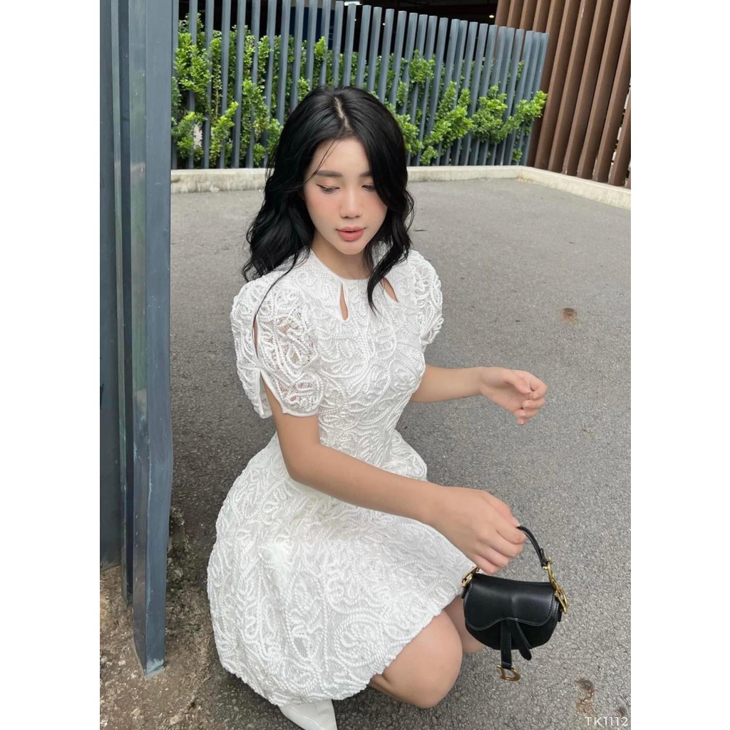 Đầm dự tiệc ren dáng xòe khoét giọt nước siêu tôn dáng đi tiệc du lịch siêu dễ thương, thời trang thiết kế YUNA STORE