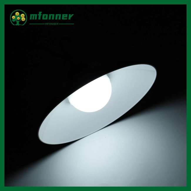 Đèn Treo Tường Điều Khiển Từ Xa Sử Dụng Năng Lượng Mặt Trời