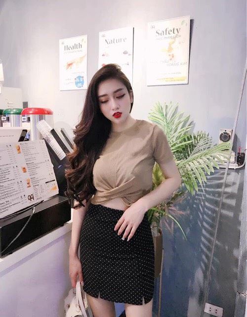 Áo croptop xoắn bụng cực xinh