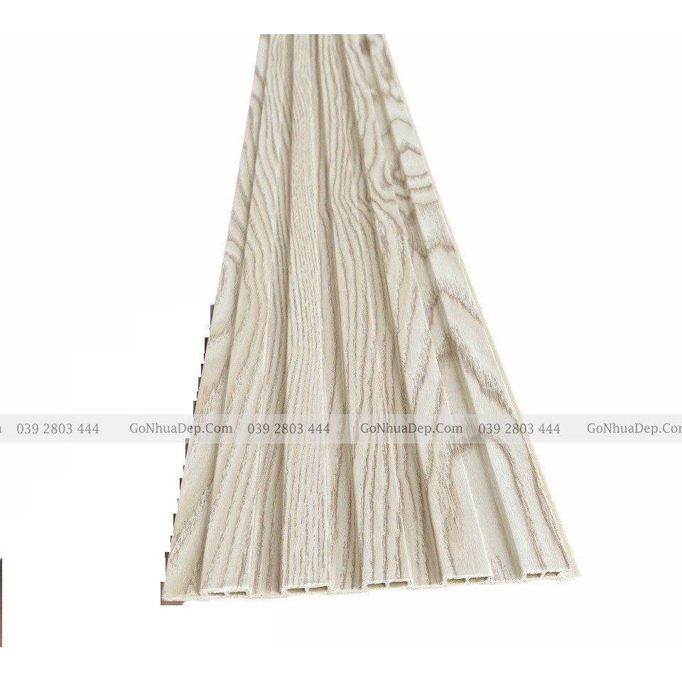 Tấm ốp tường trần gỗ nhựa composite loại 5 sóng nhỏ, màu sồi trắng sạch sẽ